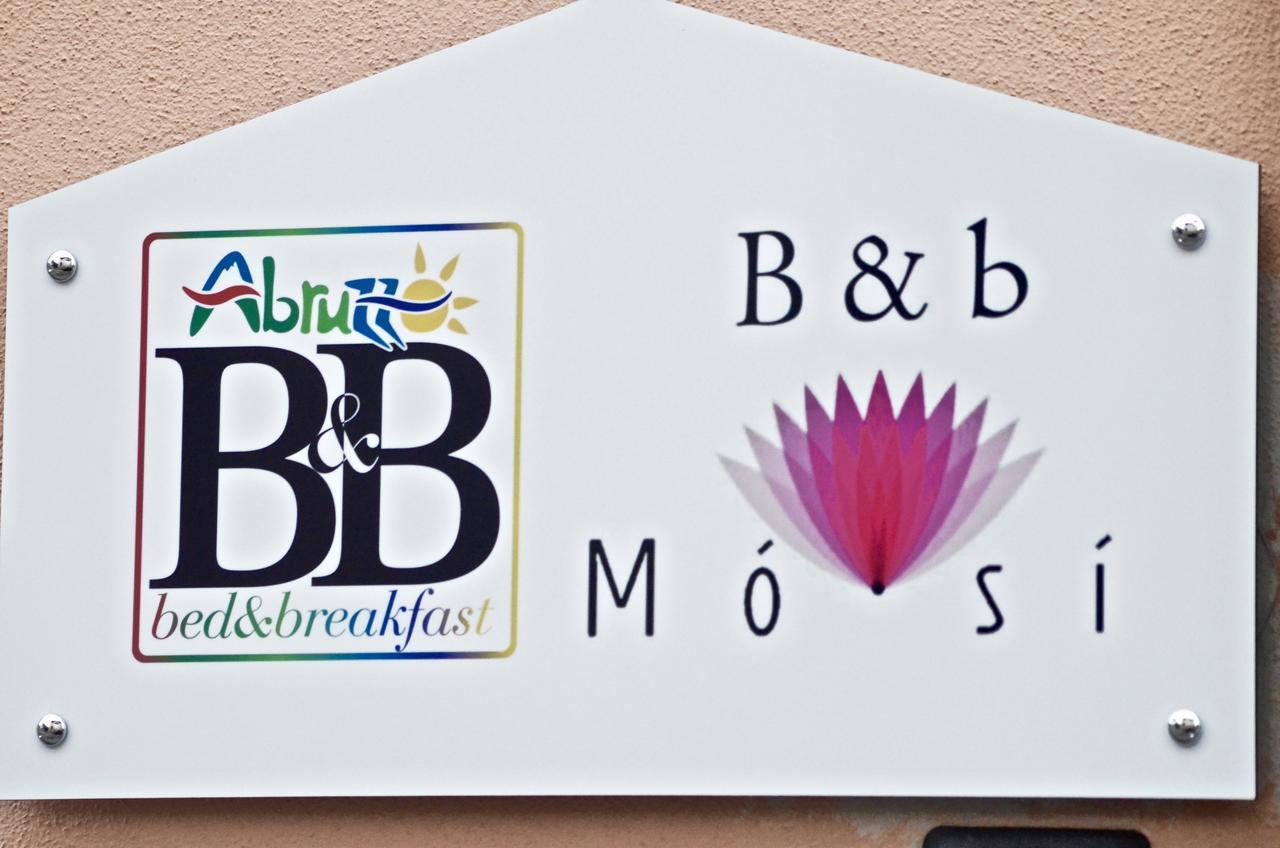B&B Mo•Si Massa d'Albe Exterior photo