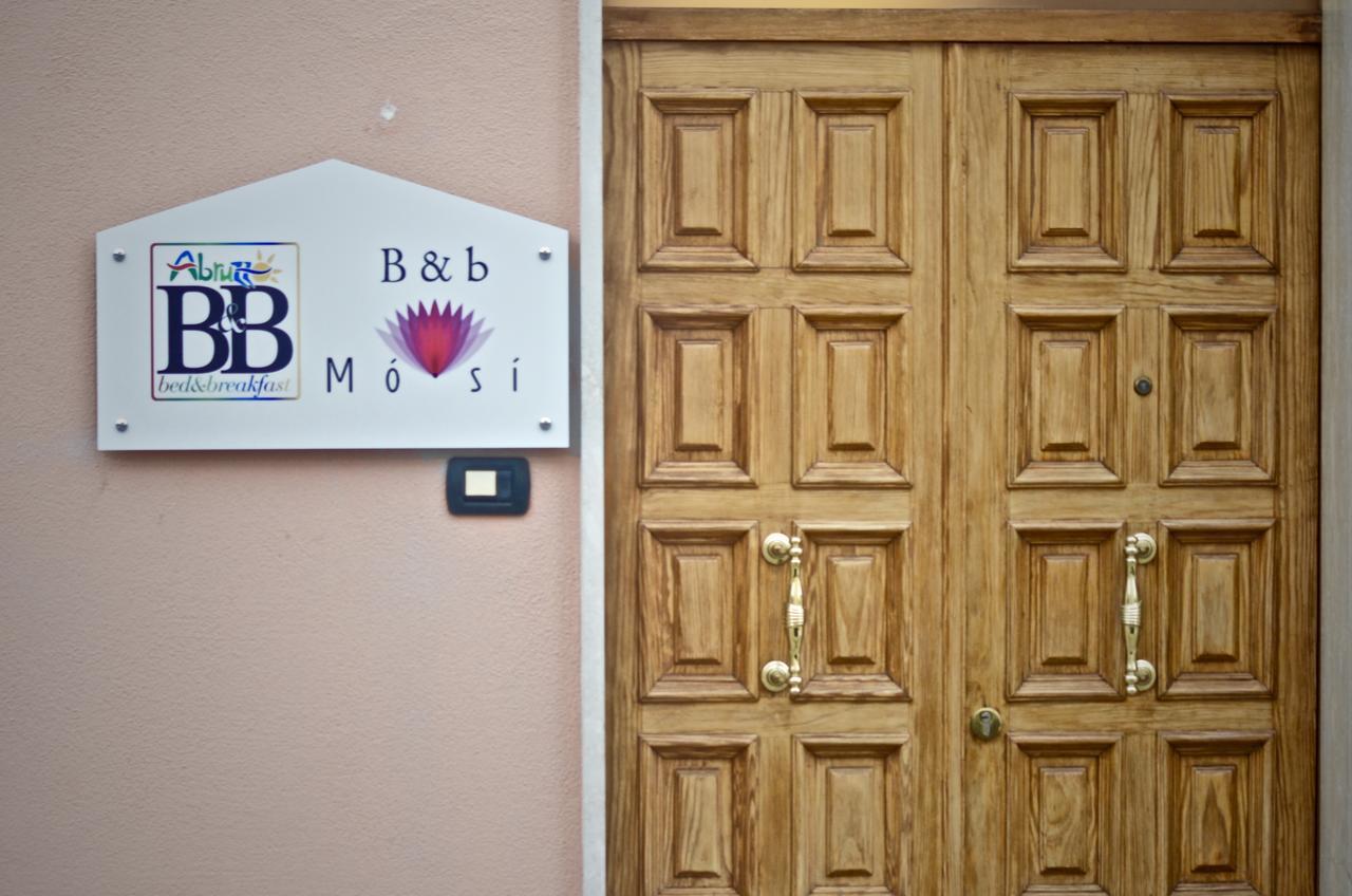 B&B Mo•Si Massa d'Albe Exterior photo